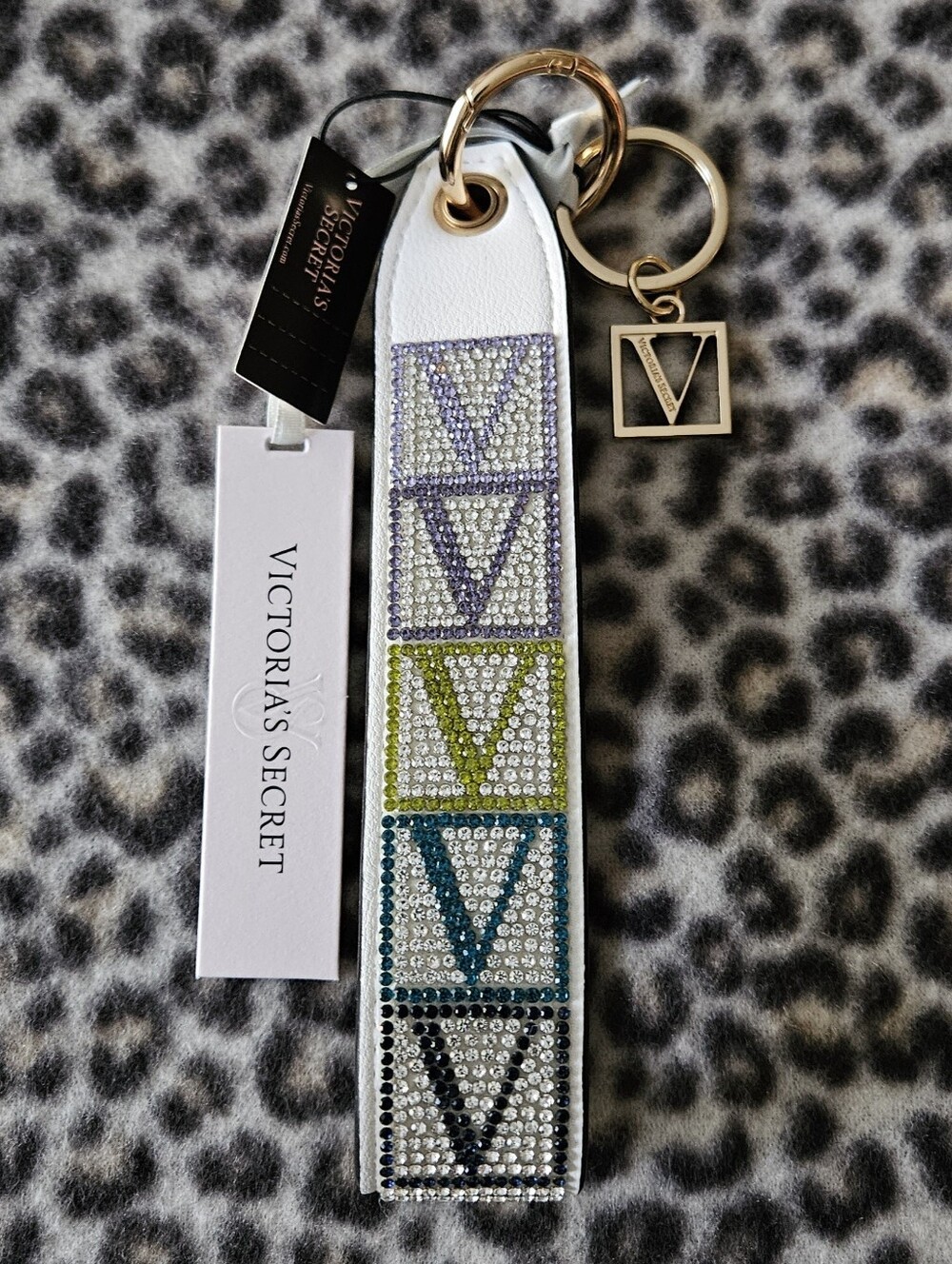 VS White Shine Monogram Crystal Rhinstone 'V' Wristlet Strap Keychain, NWT